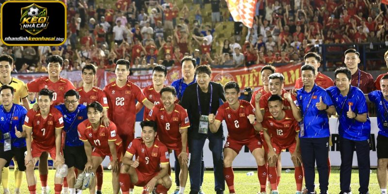 Thầy trò Kim Sang Sik chờ lá thăm may mắn